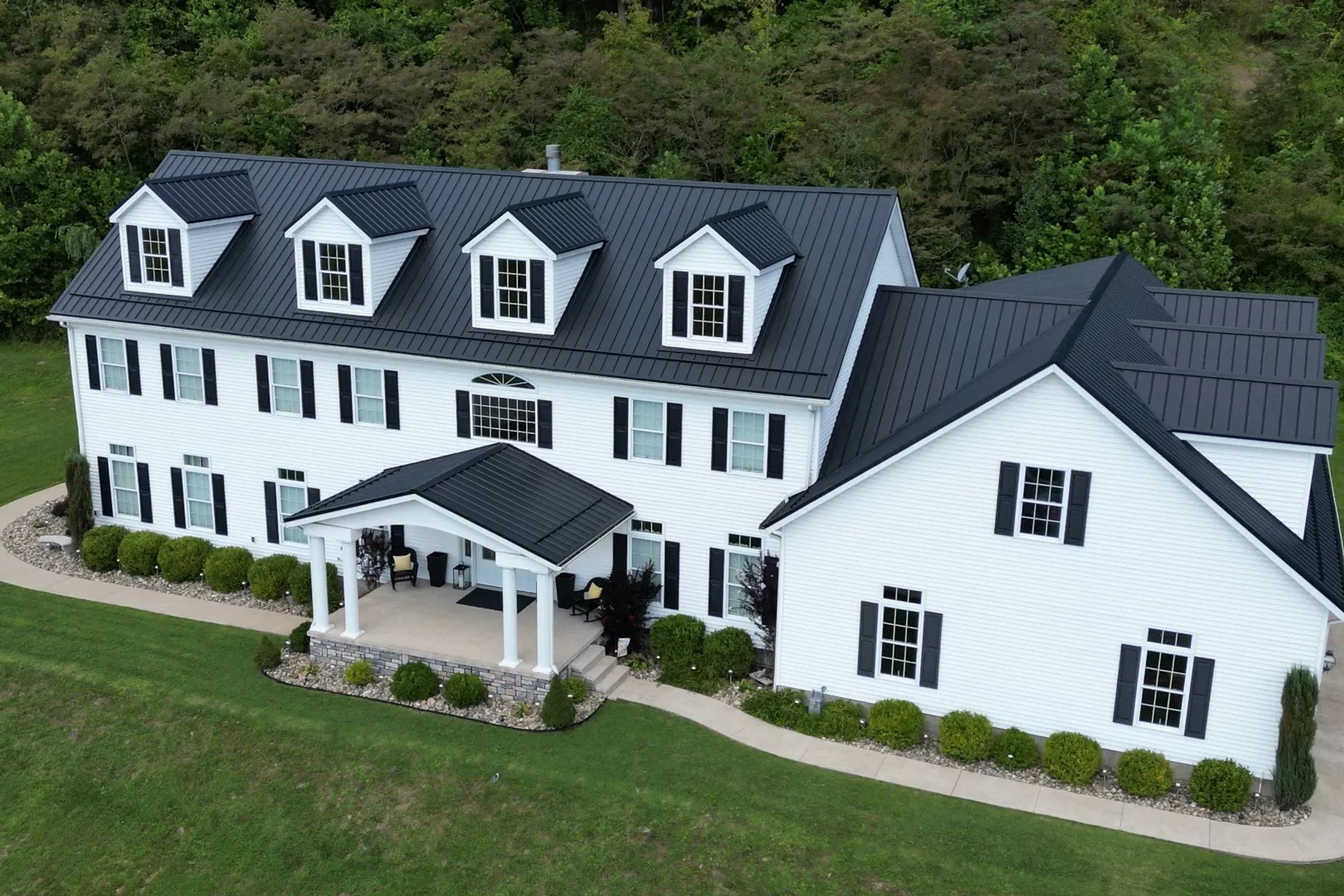 Home with a new roof installed by Platinum Home Exteriors