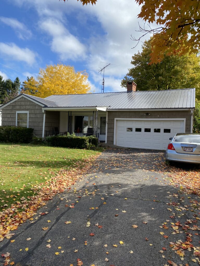 A Metal Home On A Beautiful Home In Cambridge Ohio Installed By Platinum Home Exteriors